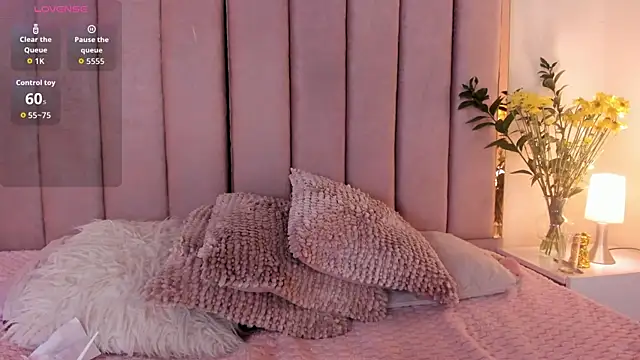 Chat XXX en directo de Ellie-Bite