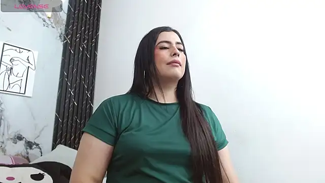 Chat +18 de adaraacox ao vivo