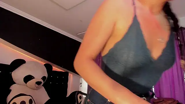 Coral_Gibson Live XXX Chat
