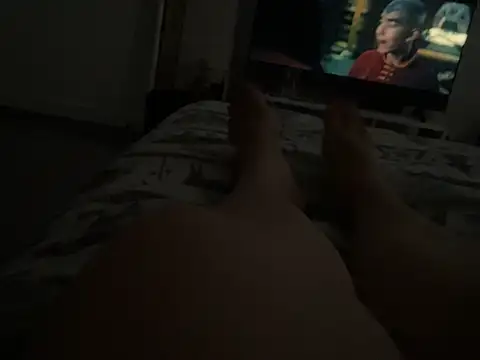 CurvyEllaX Live XXX Chat