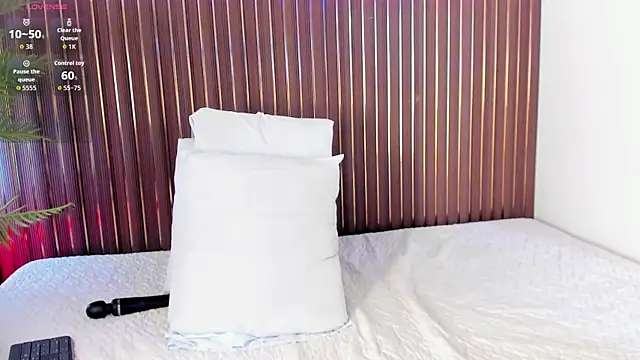 mia_pineda Live XXX-Chat