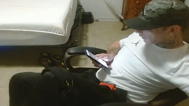 Czat XXX na żywo – DADDY_KANE8---