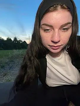 Онлайн чат XXX EllyNora