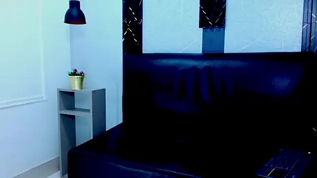MaxWyatt_: απευθείας συνομιλία ΧΧΧ