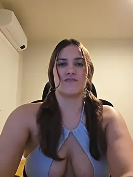 Chat XXX ao vivo de MiaRides19