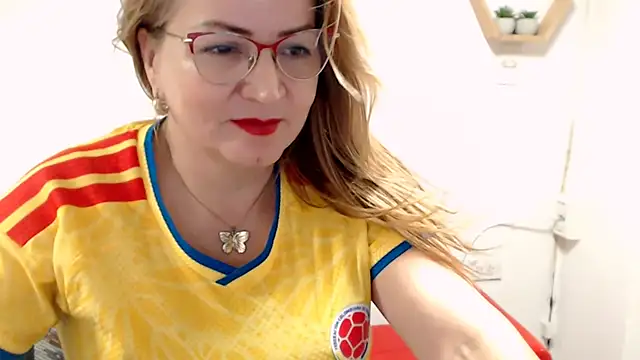 DIVAX_MONSERRAT Live XXX-Chat