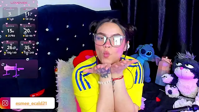 EsmeCaldwel লাইভ XXX চ্যাট