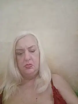 Chat XXX en directo de Julia20X