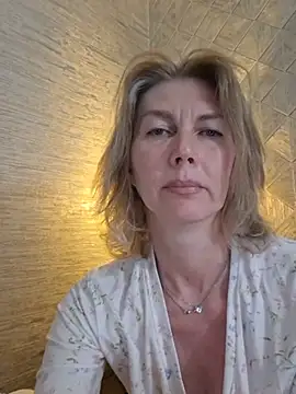 Chat XXX en directo de stellahere8