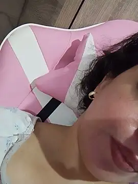 Beerrry Chat XXX live