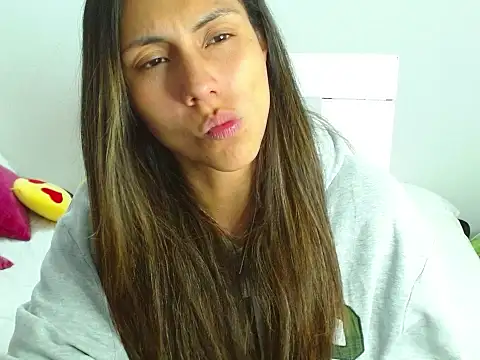Chat +18 de Violet_Donell ao vivo