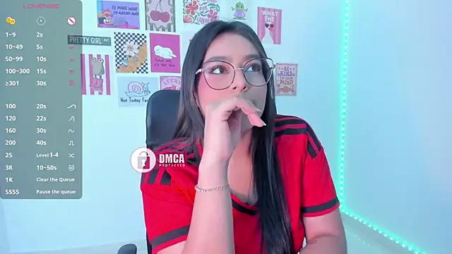 mypretty_isabella Adlı Modelin Canlı XXX Sohbeti