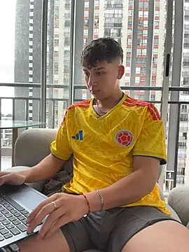 OLIVER_K élő XXX-chatje