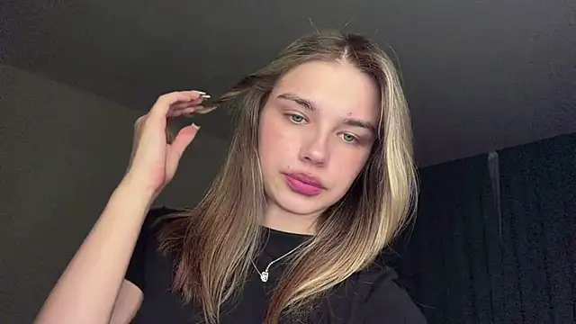צ'אט XXX בשידור חי של EarthaStinett