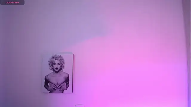 Millie_bobby: онлайн-секс-чат