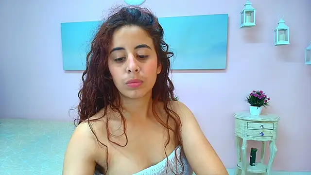 scarlett_clyde's Live XXX Chat
