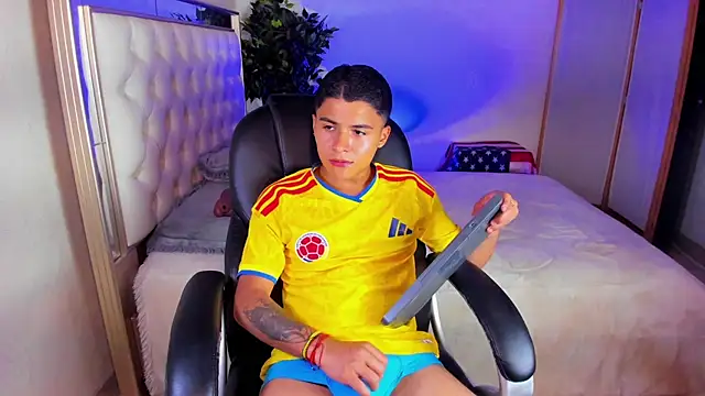 Liam_Dustinn Live XXX chat