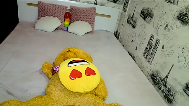 lovely-eyes' Live XXX Chat
