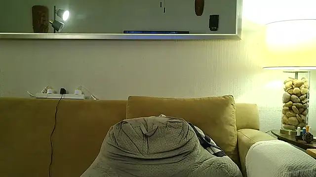 9VOLTT XXX чат на живо
