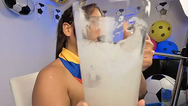 Anabel693 现场XXX聊天