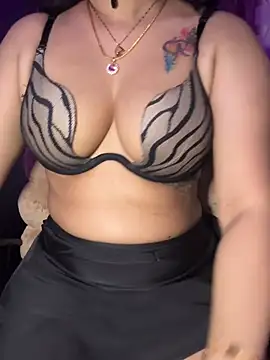Chat +18 de Alana_Queen_X ao vivo