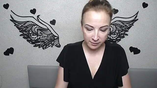 ElizabethSho Adlı Modelin Canlı XXX Sohbeti