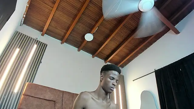 Онлайн чат XXX Tyson_Reed