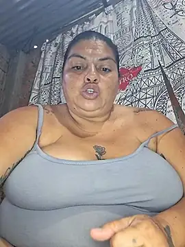 Juli_Powl's Live XXX Chat