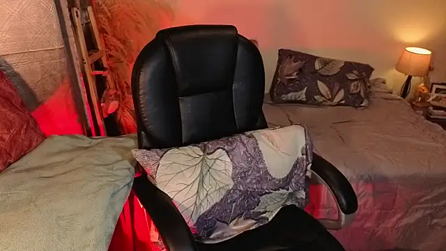GaiaJonness Chat XXX live