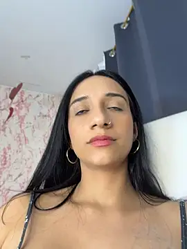 UrNewFantasy Live XXX-chat