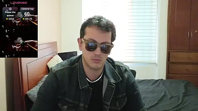 Chat +18 de hardaftercum ao vivo