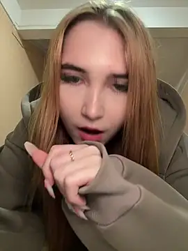 MarlboroWeb Adlı Modelin Canlı XXX Sohbeti