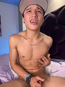 Czat XXX na żywo – Dominik_Souza