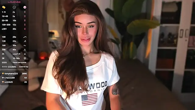ParisianDoll's Live XXX Chat