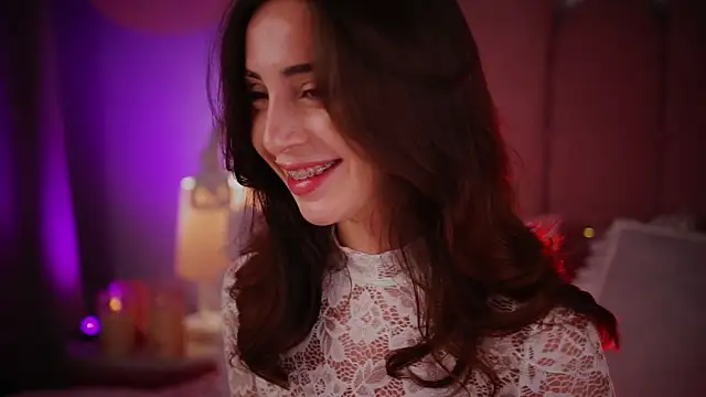 Show modela ElsaYoung na web-kameri