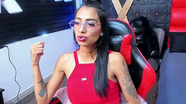 Chat XXX en directo de KarlaSlutSkinny__