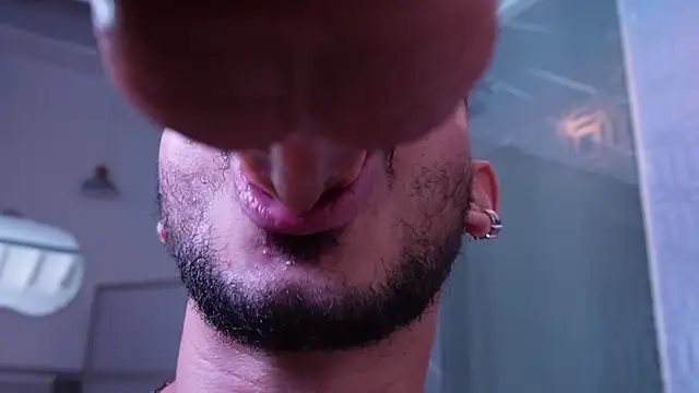 thomas_montiel's Live XXX Chat