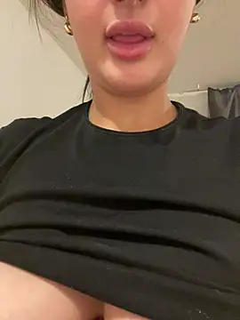 عرض كام Milana_UK