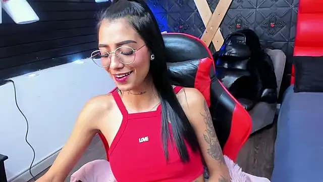 Živý XXX chat KarlaSlutSkinny__