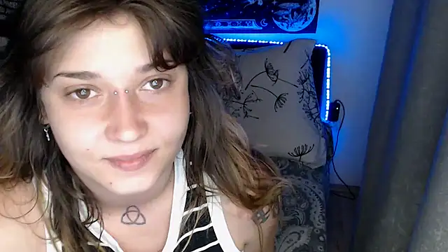 Živý XXX chat AlienforTwenty