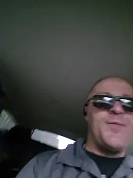 chronic_vibez's Live XXX Chat