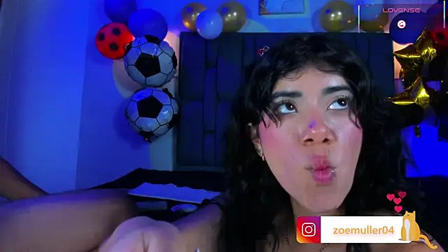 Zoe_Axel1 Adlı Modelin Canlı XXX Sohbeti