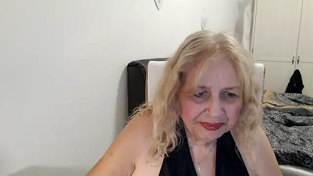 SusiLifeXXX Adlı Modelin Canlı XXX Sohbeti