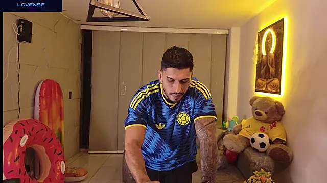 Seth_Vegaa – Naživo XXX chat