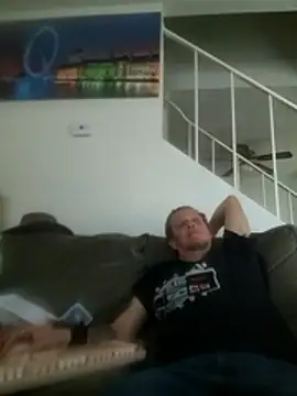 yourMasterisBored's Webcam Show