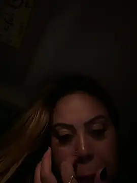 Онлайн чат XXX lariic