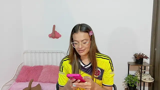 Živý XXX chat Emerald_Sparkles_