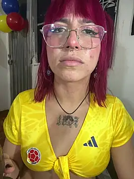 Kitty_Melodi live XXX chat