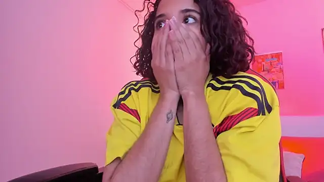 Emily_brussのライブXXXチャット