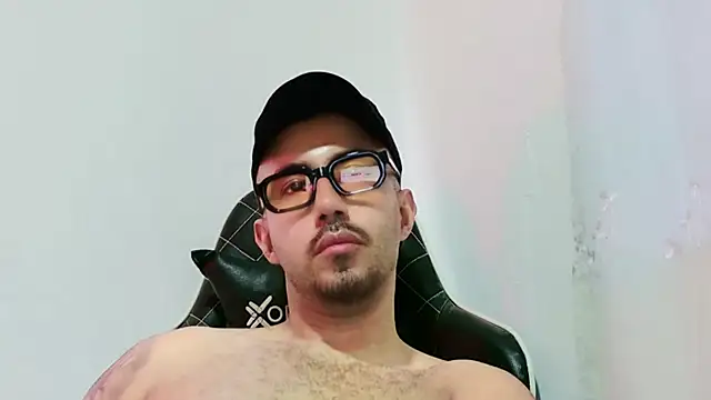 steven_med25 Live XXX-chat